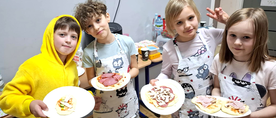 Słodki Piątek i Noc Pełna Atrakcji – niezapomniany 4 kwietnia klasy drugiej!